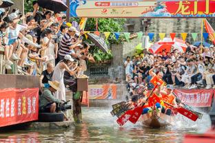 马龙：如果波普不是NBA最好的外线防守者之一 我不知道还能是谁